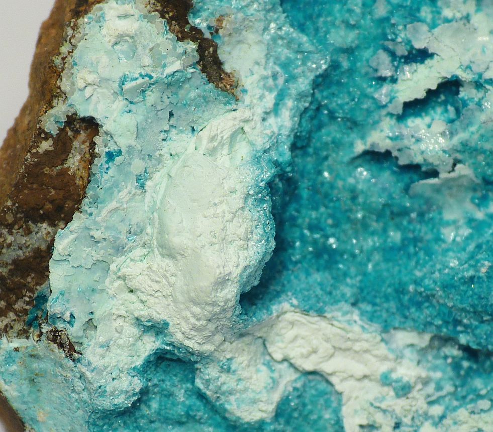 Zincowoodwardite