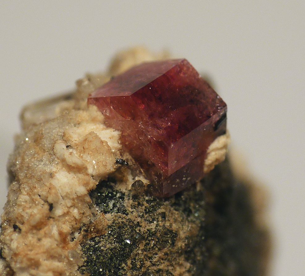 Beryl Var Red Beryl