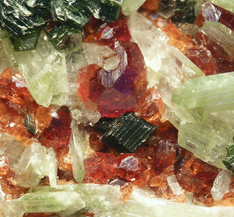 Diopside & Hessonite