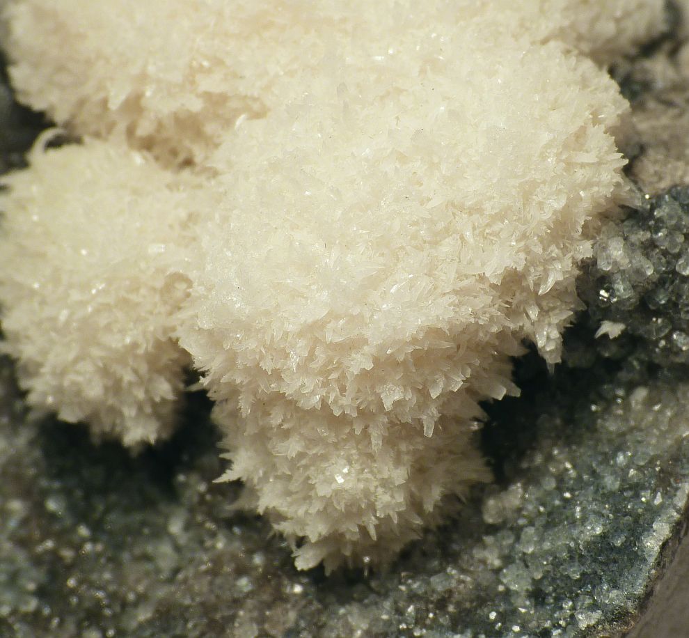 Strontianite