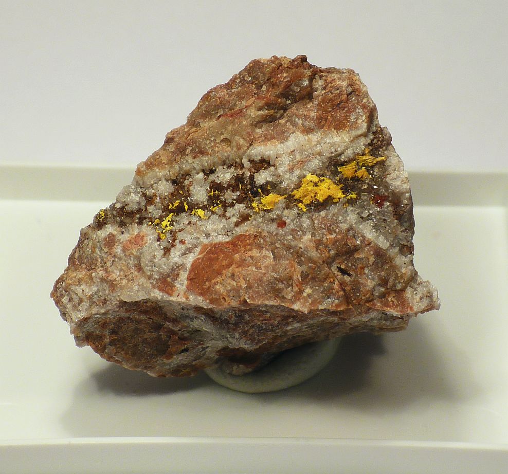 Phosphuranylite