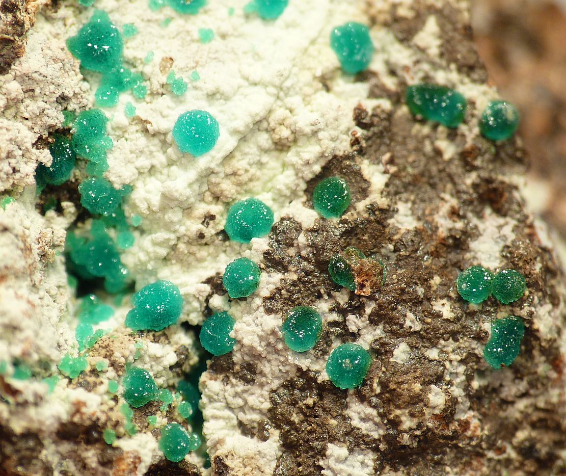 Alumino Adamite