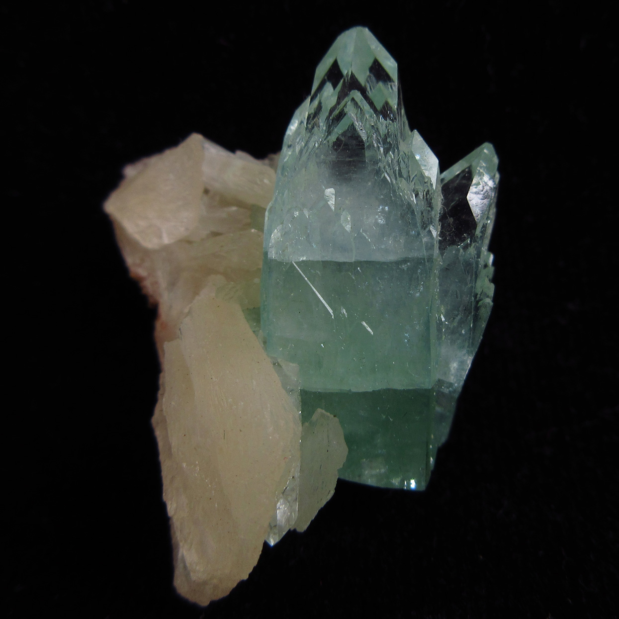 Apophyllite & Stilbite