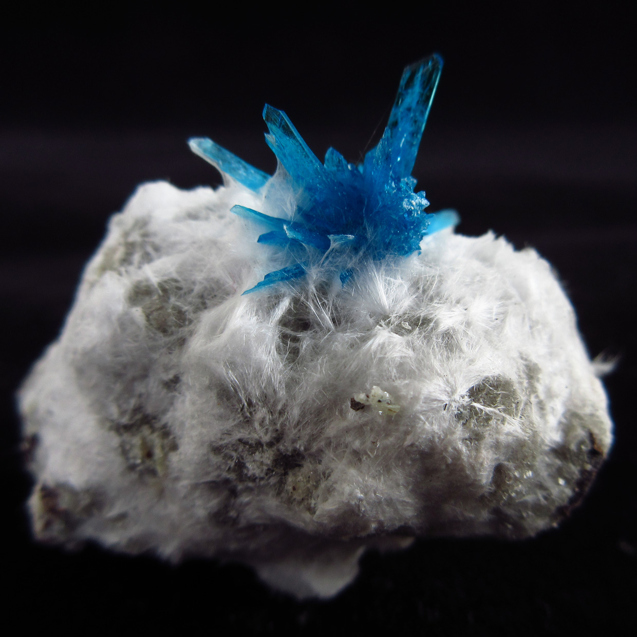 Pentagonite On Mordenite