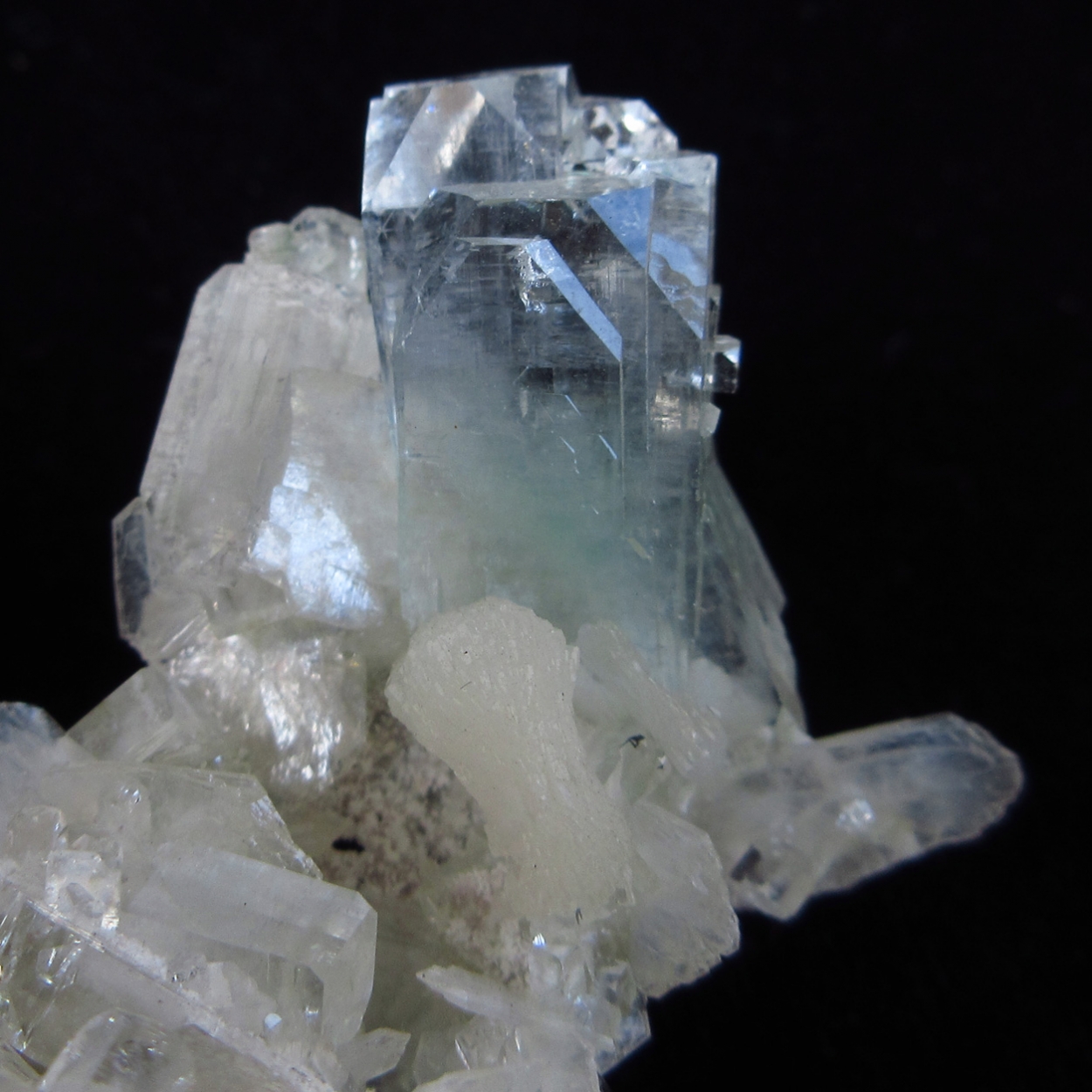 Apophyllite & Stilbite On Chalcedony