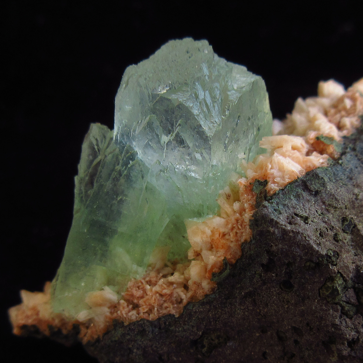 Apophyllite On Heulandite