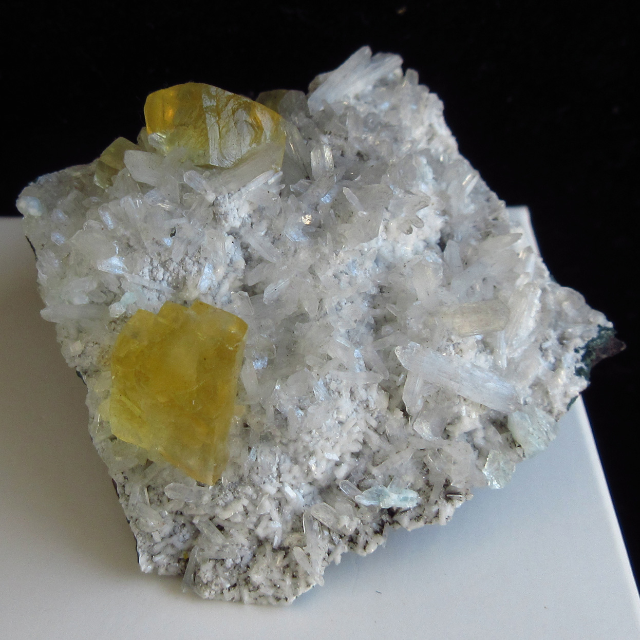 Calcite & Stilbite On Heulandite