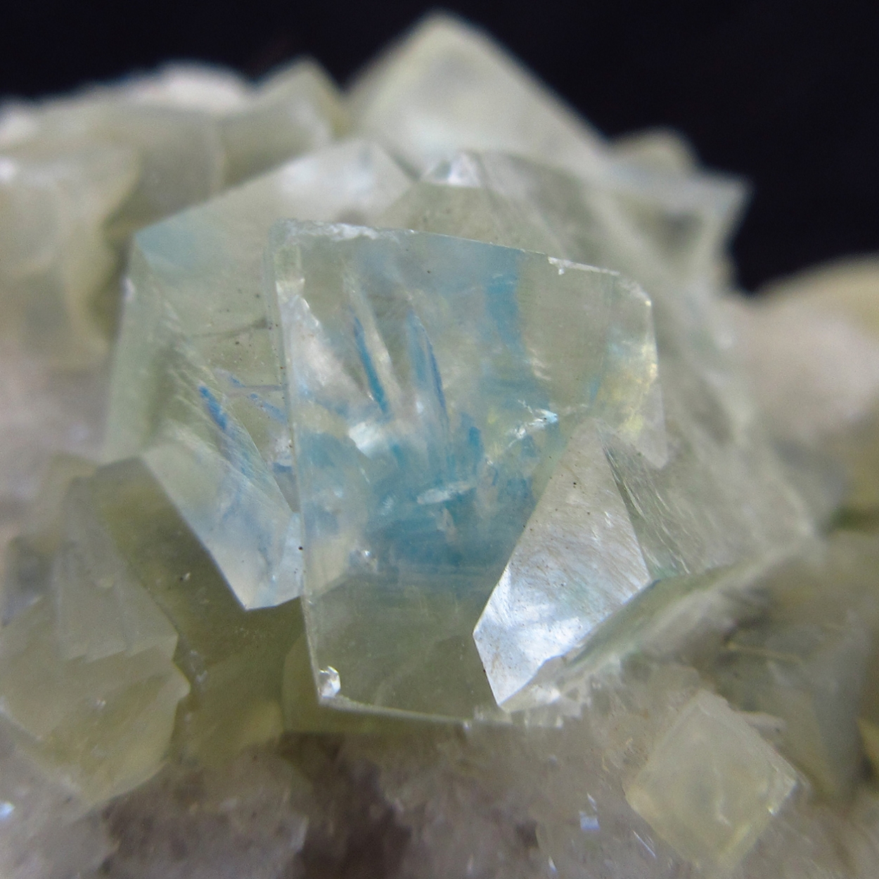 Pentagonite In Calcite On Heulandite