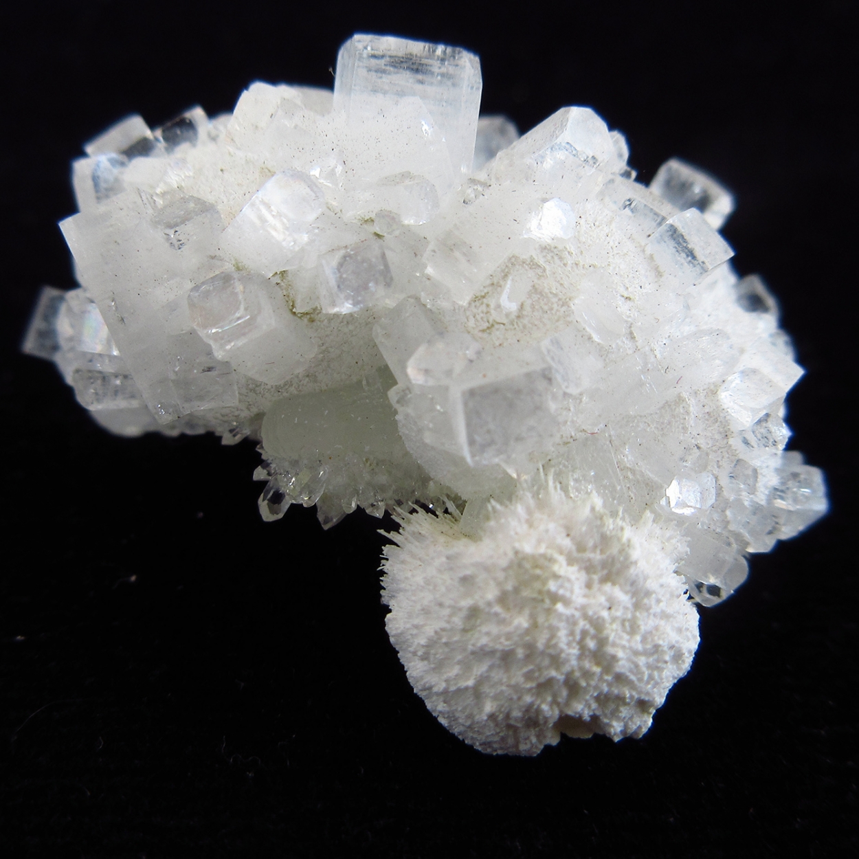 Apophyllite On Gyrolite With Mordenite