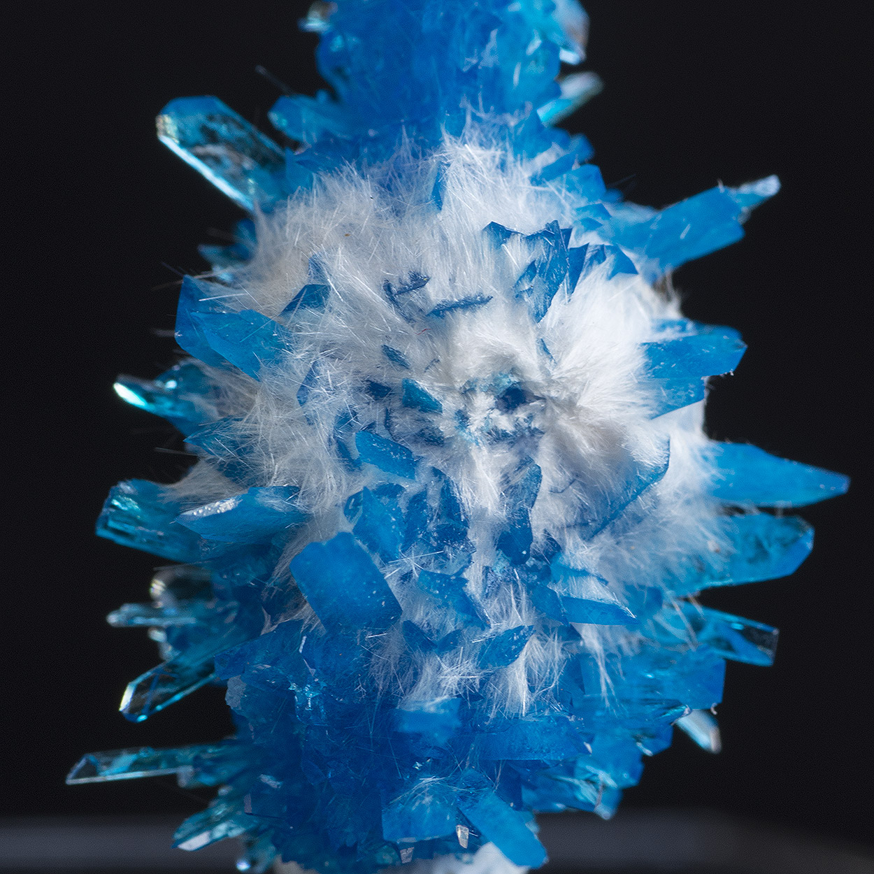 Pentagonite With Mordenite