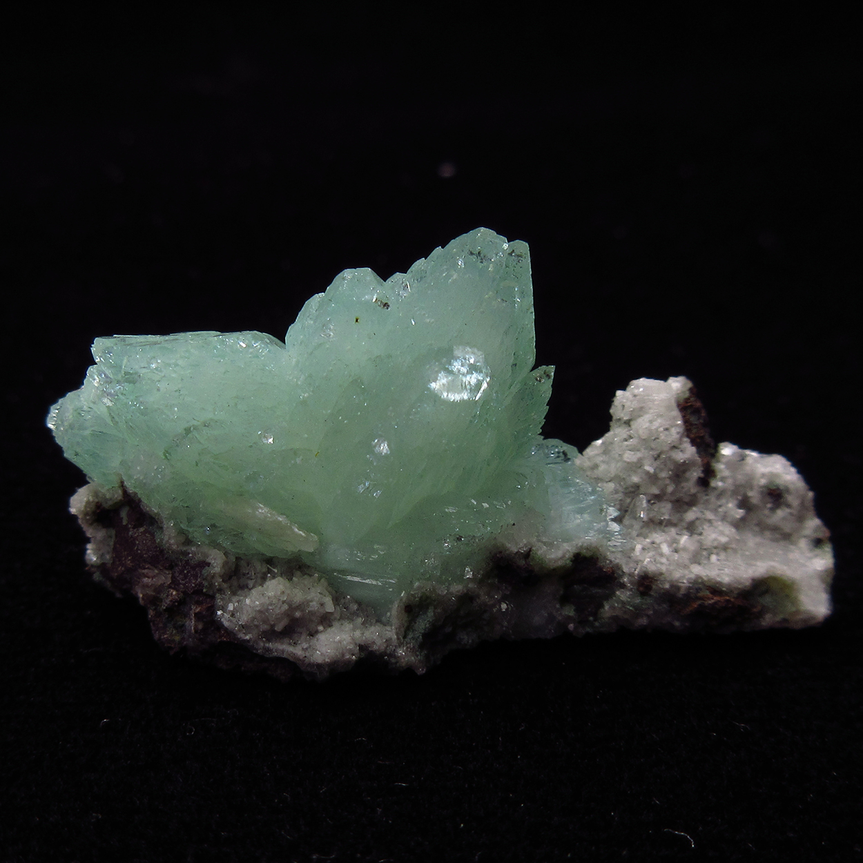 Apophyllite On Heulandite