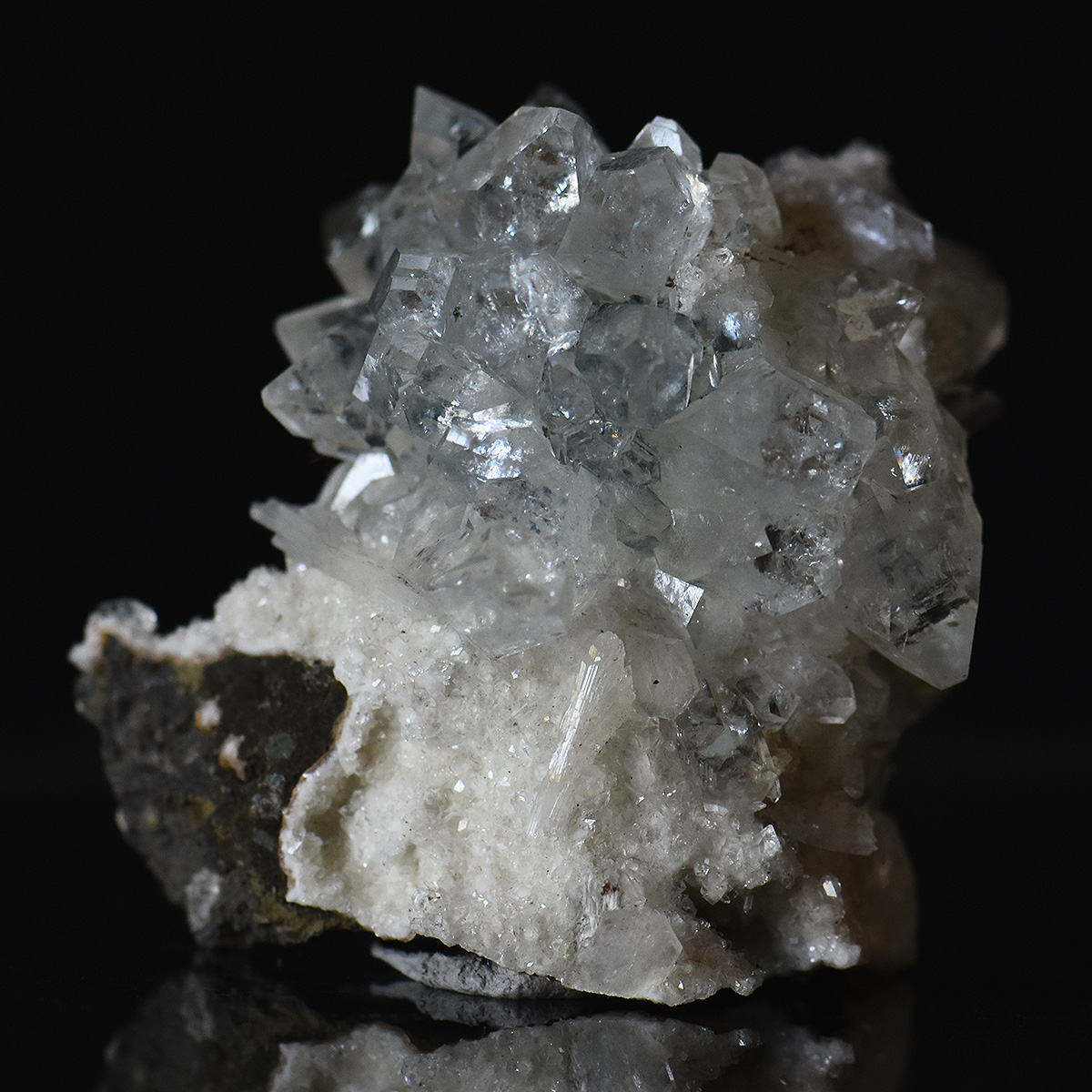 Apophyllite & Stilbite