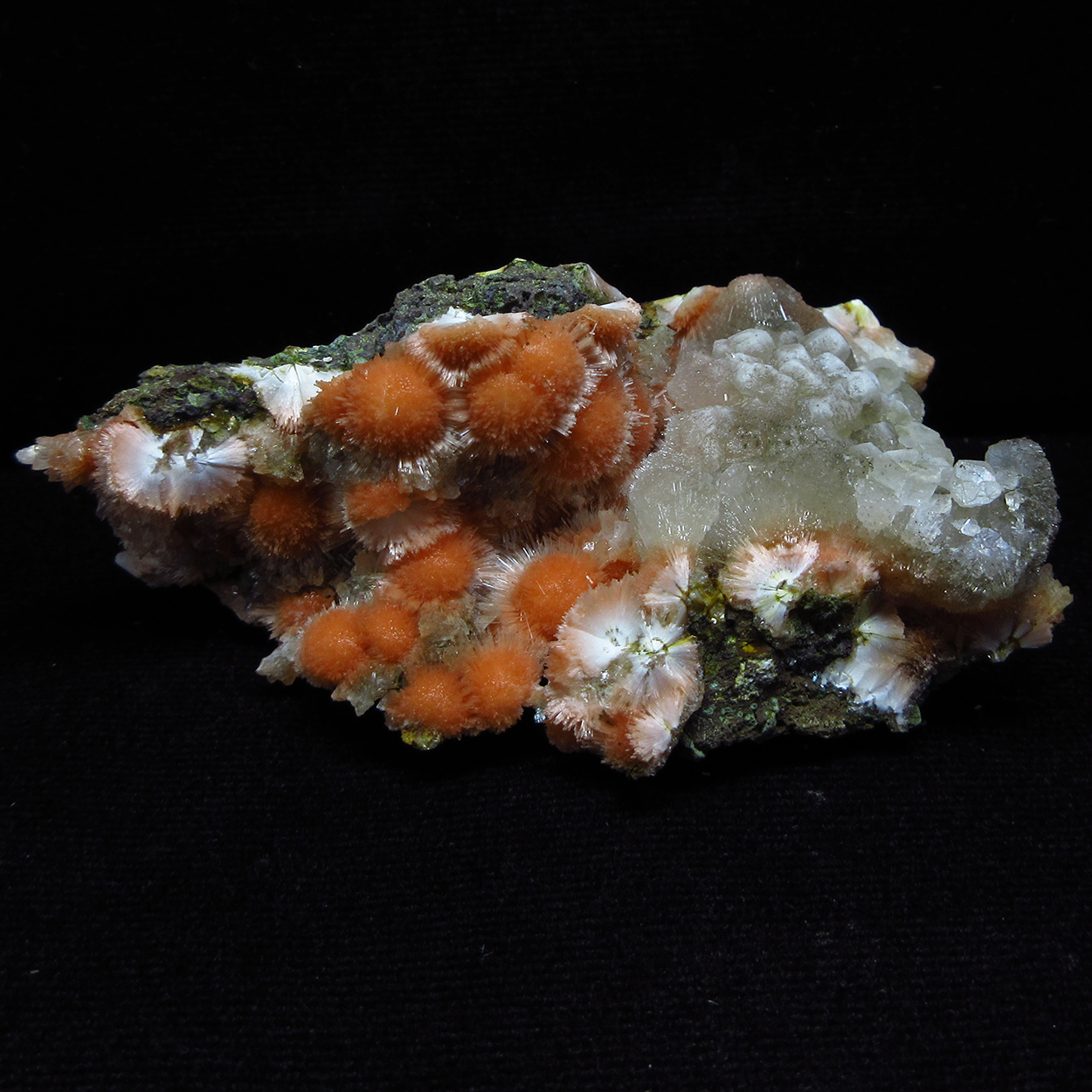 Mesolite On Heulandite  With Calcite