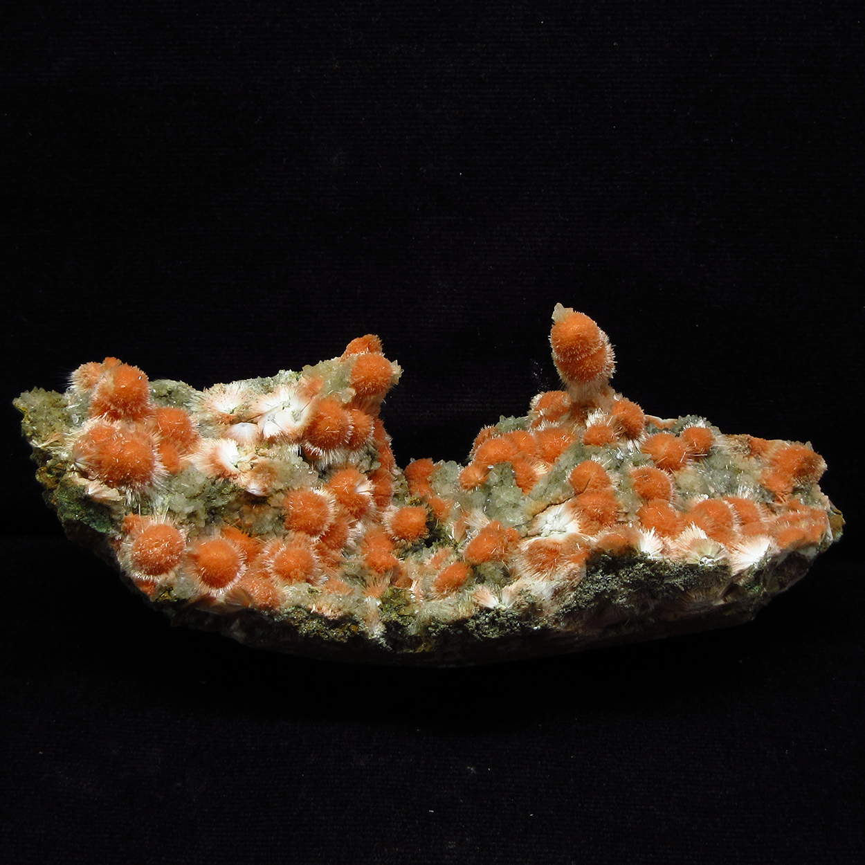 Mesolite On Heulandite 