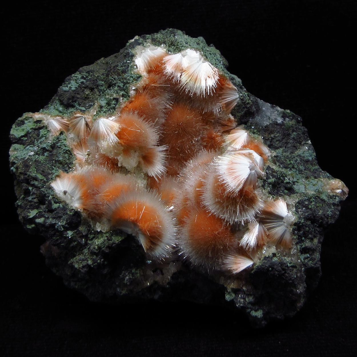 Mesolite On Heulandite 