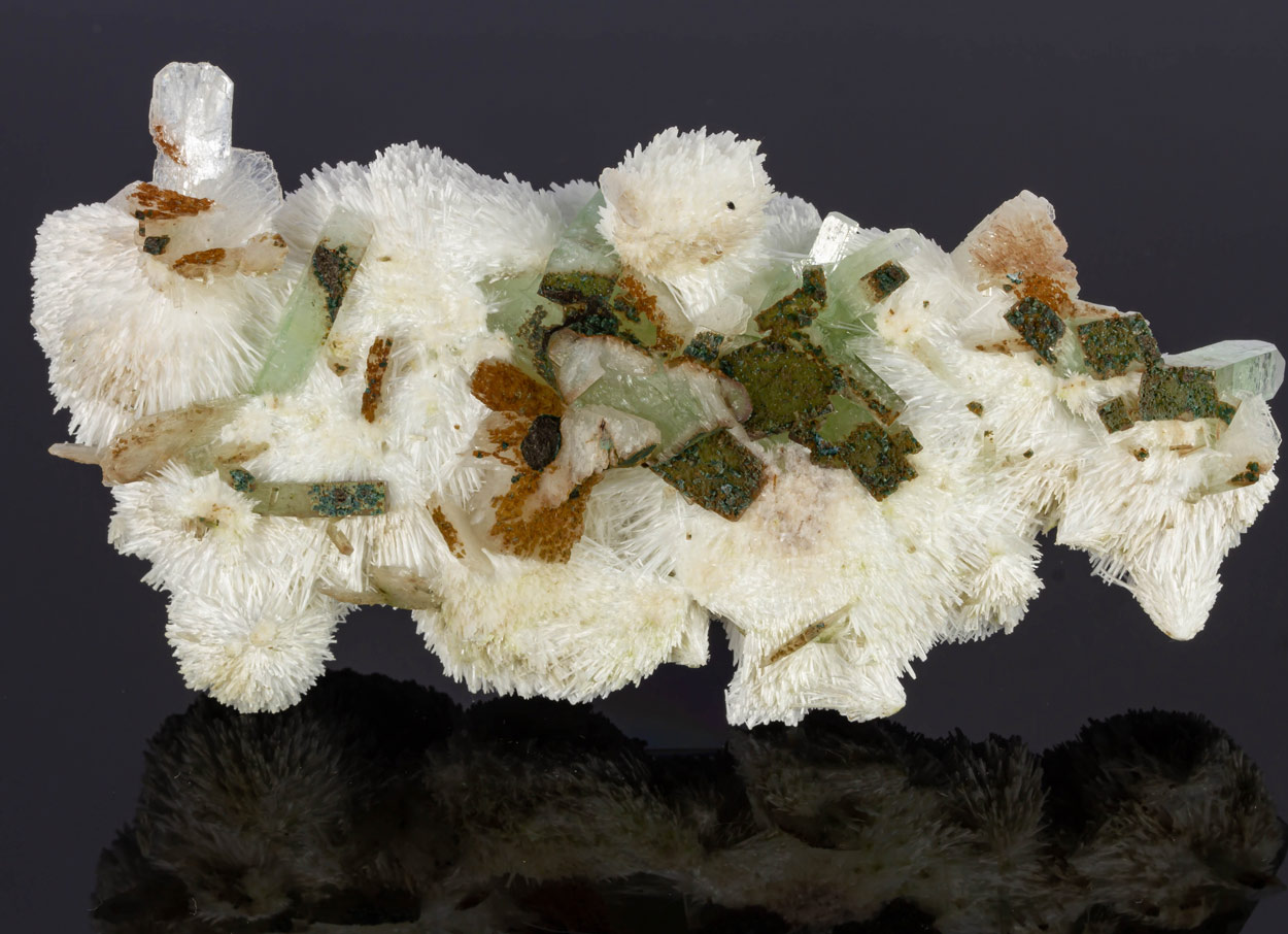 Mesolite Apophyllite & Stilbite