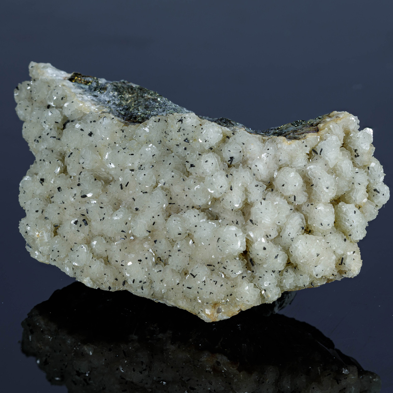 Wolframite Calcite & Siderite On Quartz