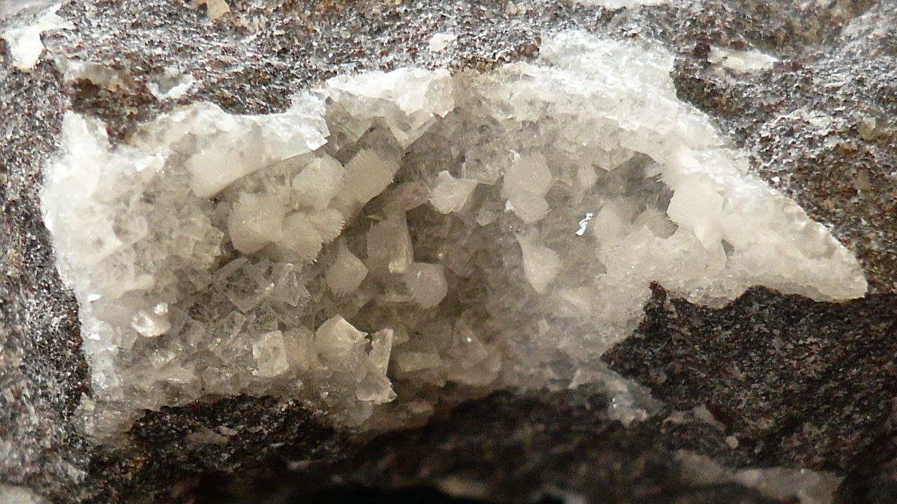 Thomsonite & Chabazite