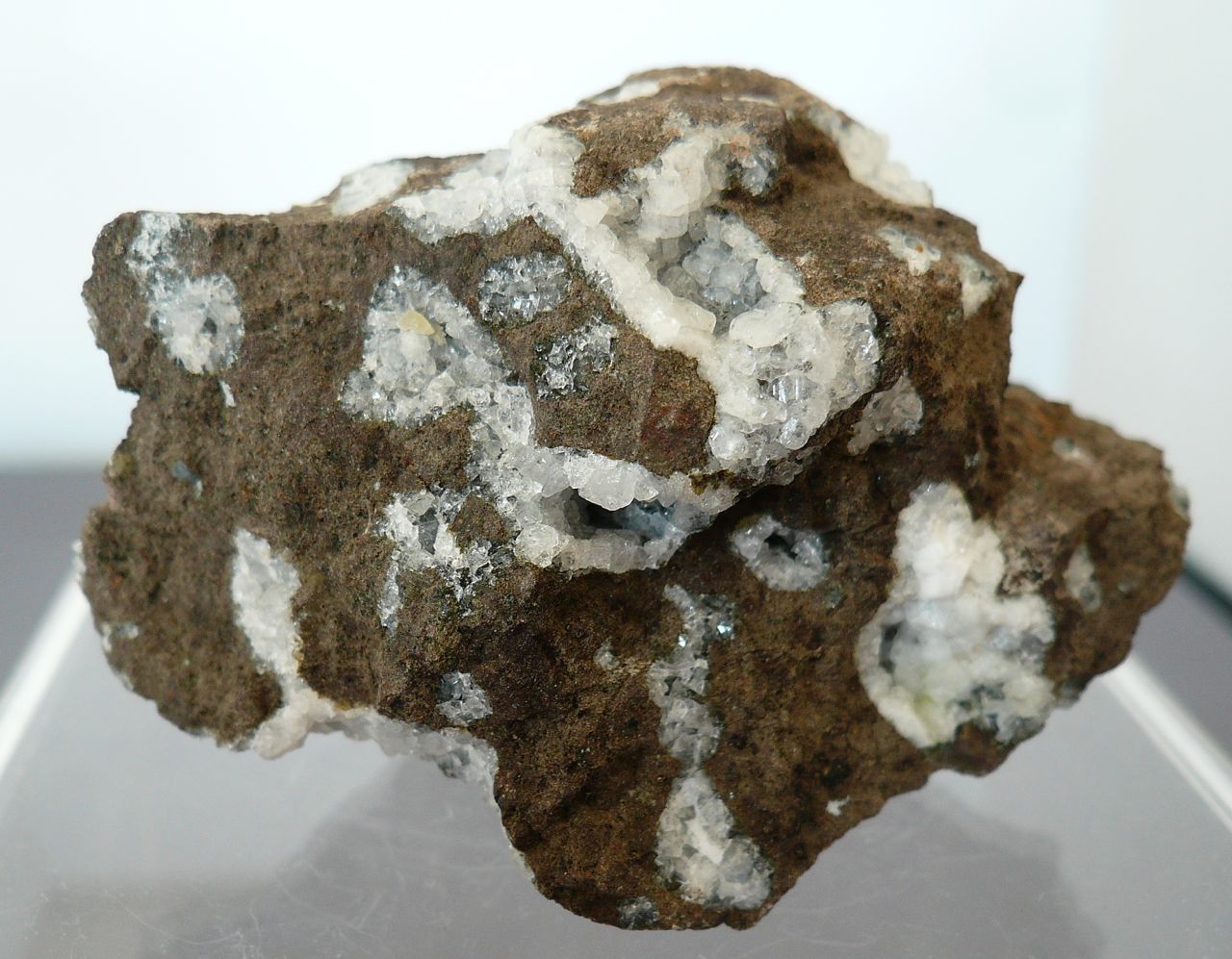 Thomsonite Mesolite & Chabazite