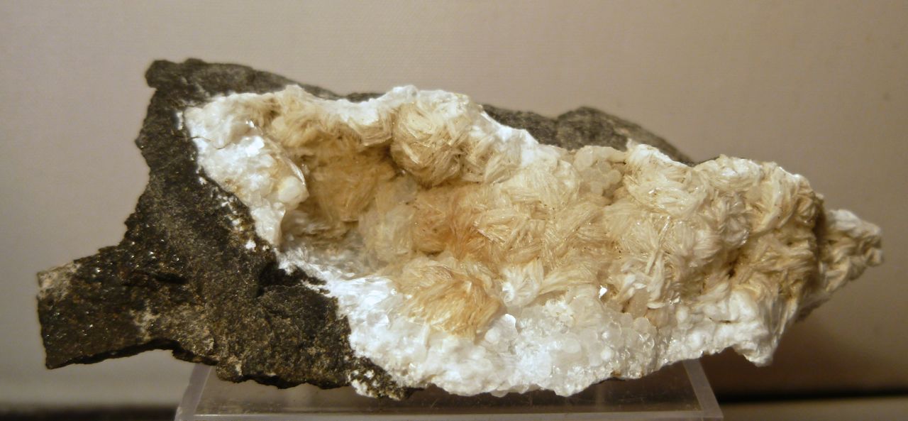 Gyrolite & Thomsonite