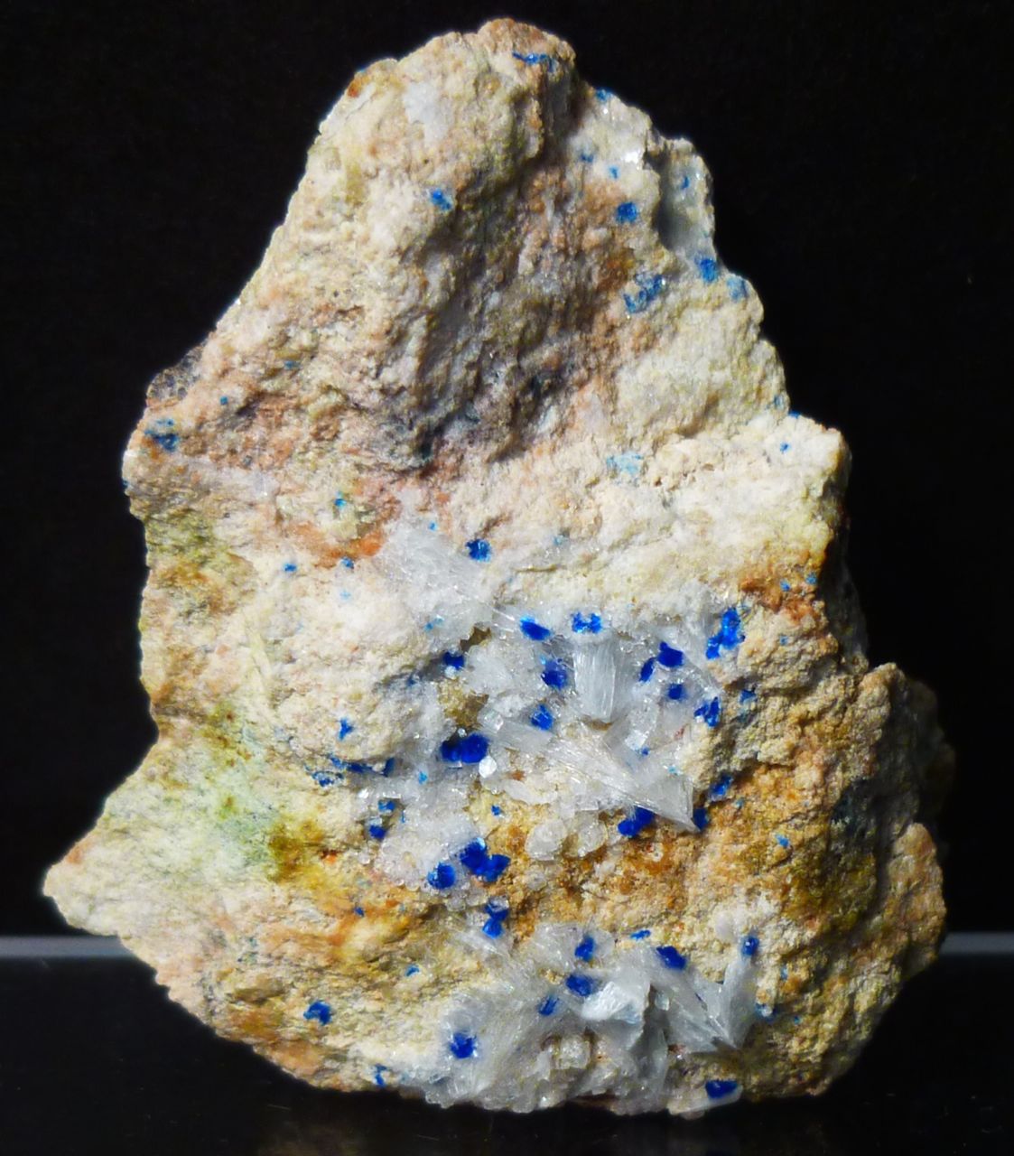 Juanitaite Kinoite & Apophyllite