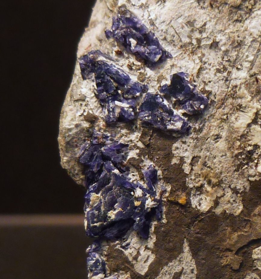 Sapphire Mullite & Spinel