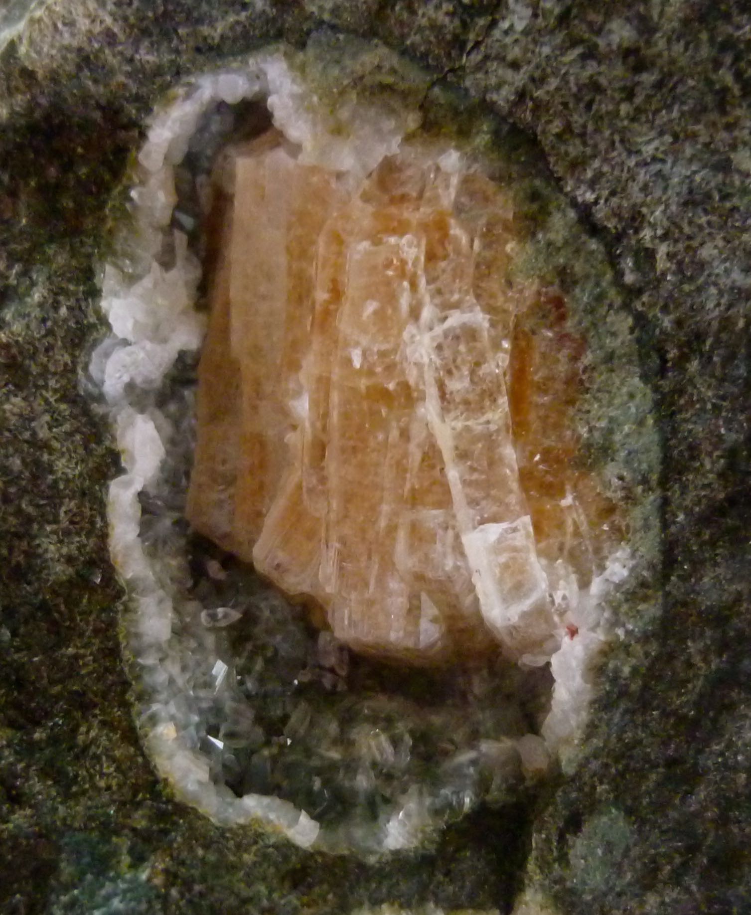 Gmelinite