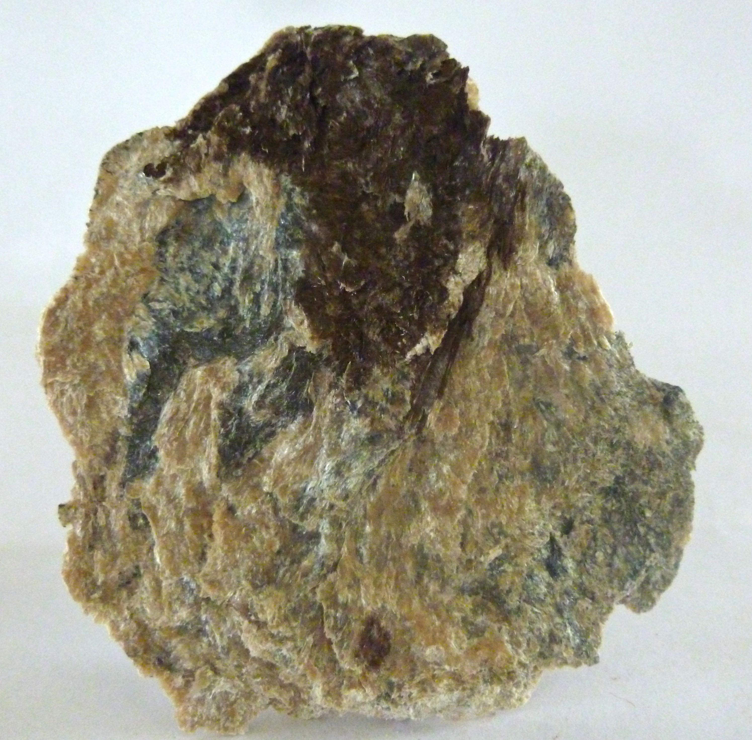 Yuksporite