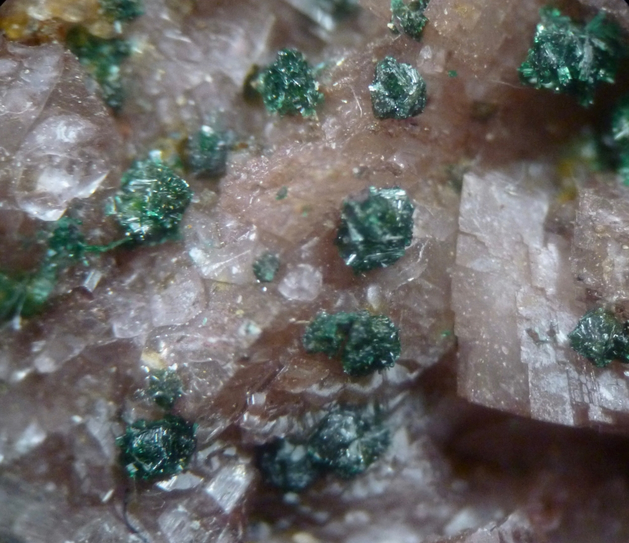 Malachite Chalcopyrite Gypsum & Dolomite