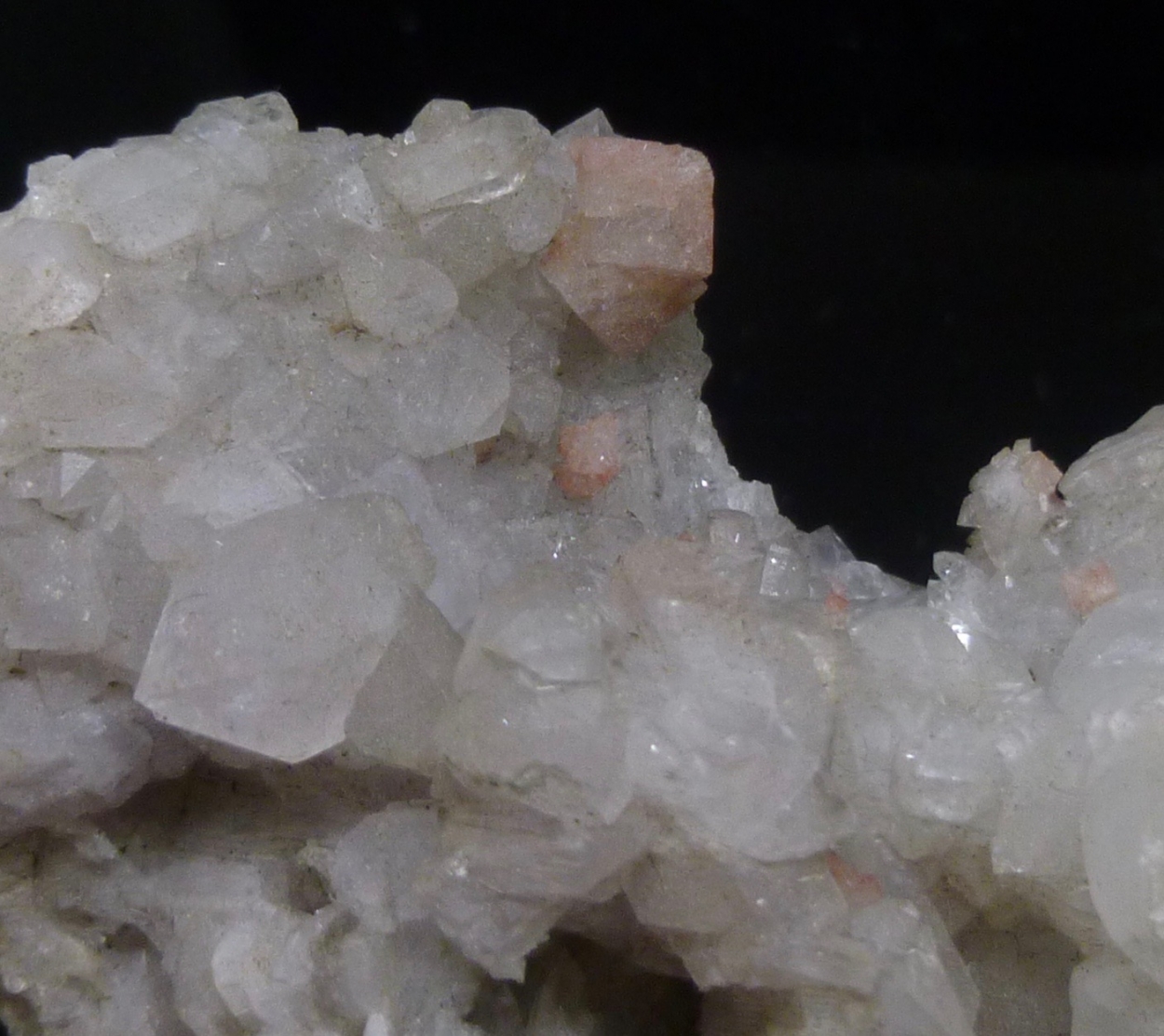 Chabazite Laumontite Quartz & Calcite