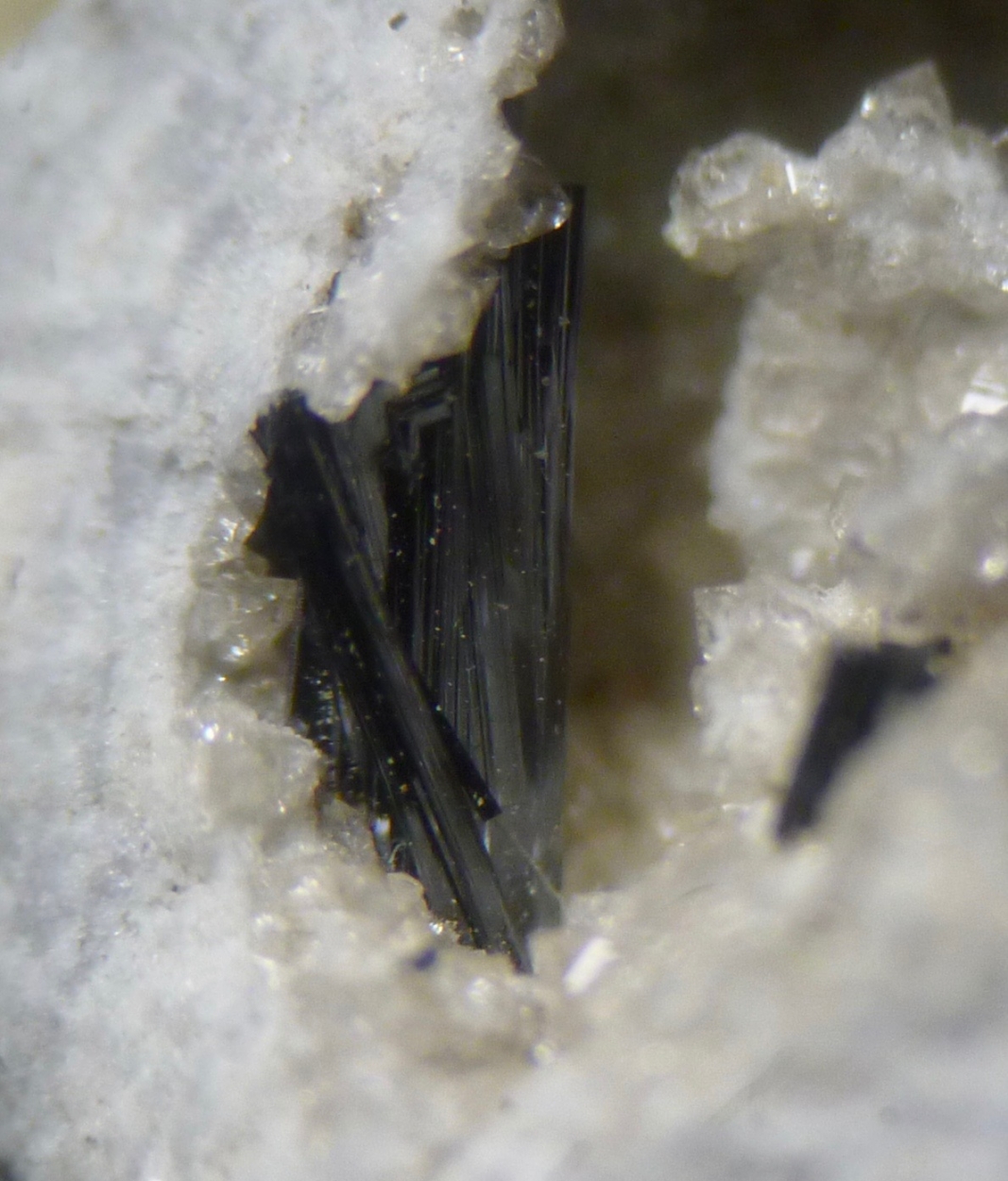 Pseudobrookite