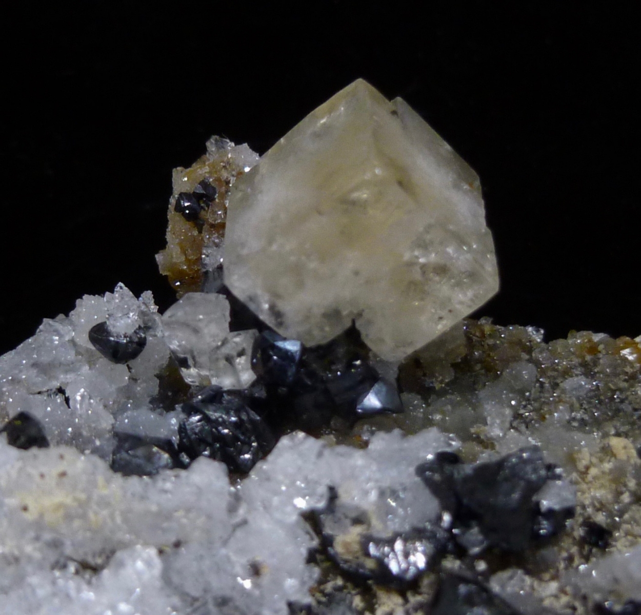 Fluorite Sphalerite Ankerite & Quartz