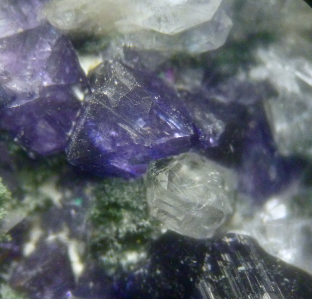 Fluorite Baryte Chalcopyrite & Chlorite