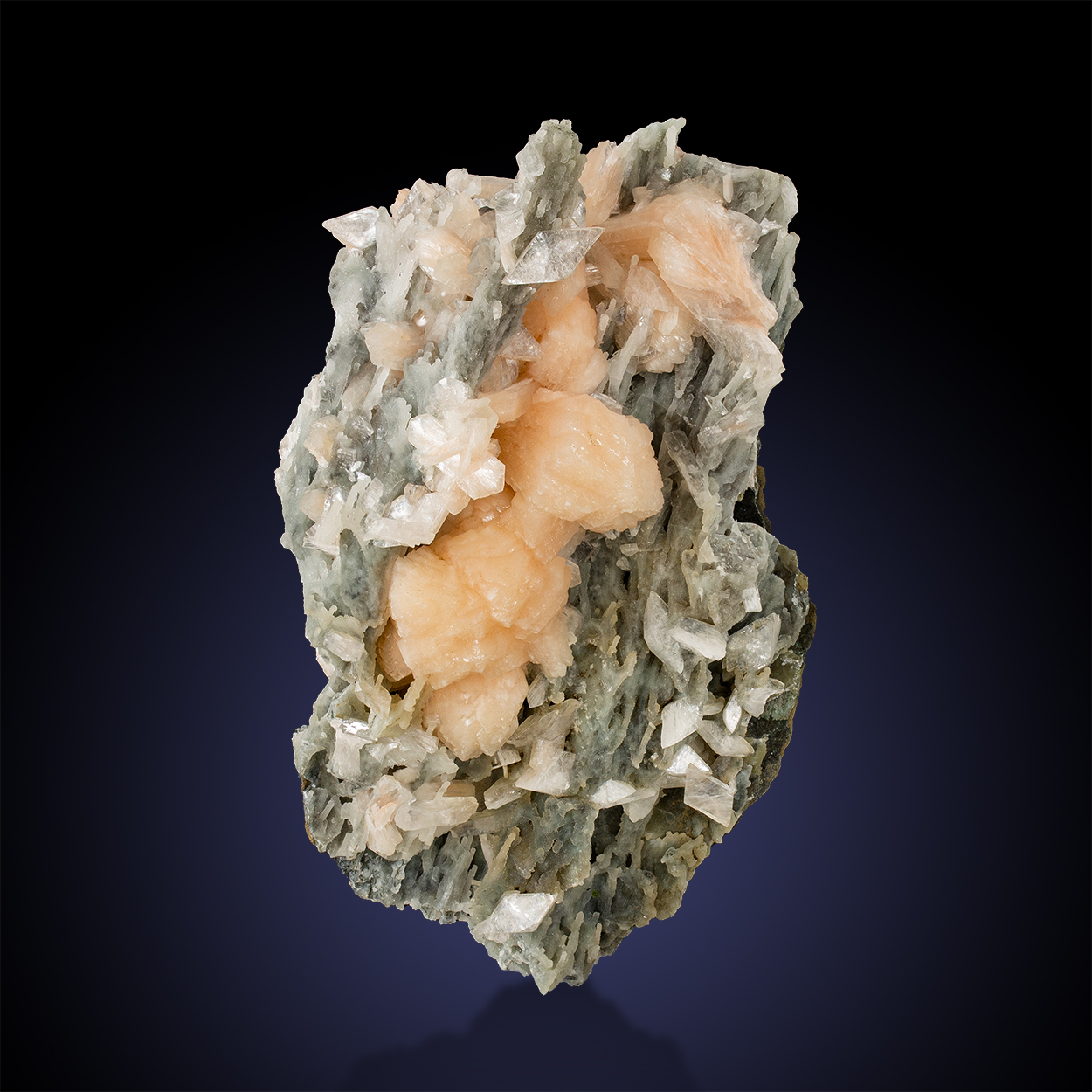 Chalcedony Stilbite & Apophyllite