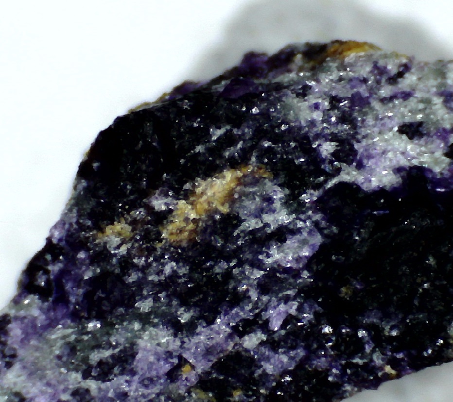 Huanghoite-(Ce) Bastnäsite-(Ce) & Fluorite