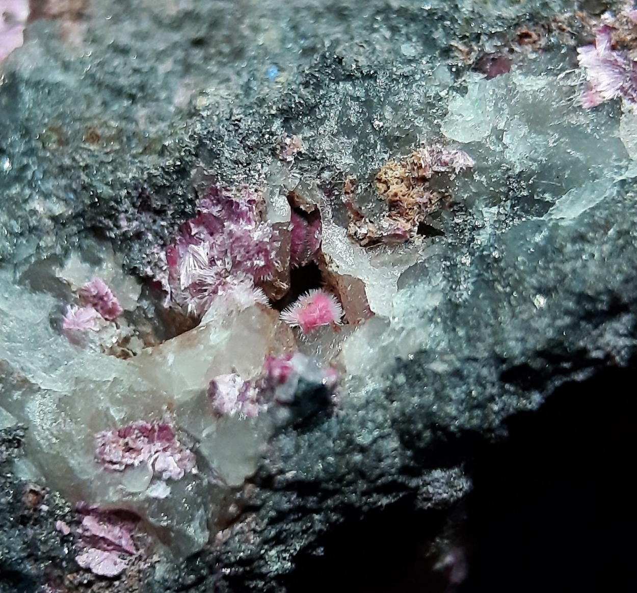 Cobaltkoritnigite & Erythrite
