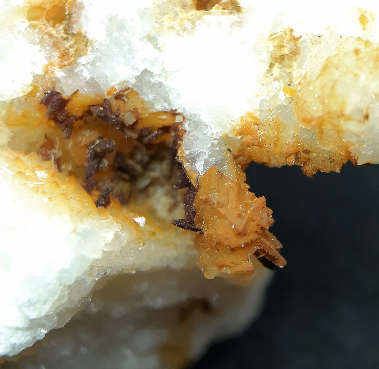 Hydrokenoralstonite Thomsenolite & Cryolite