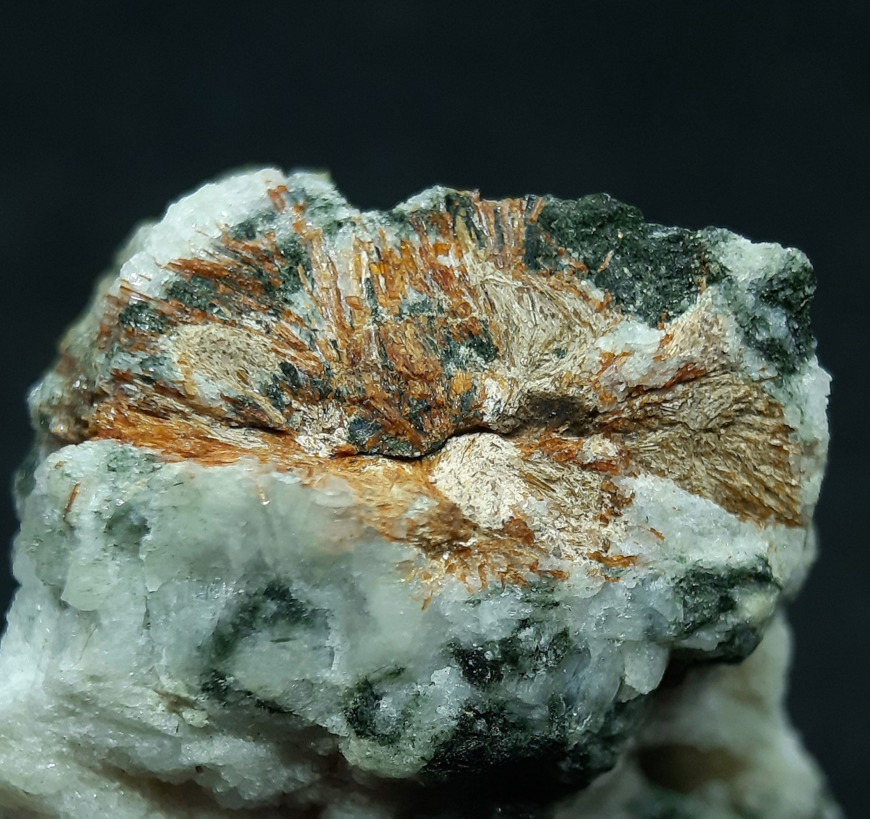 Normandite