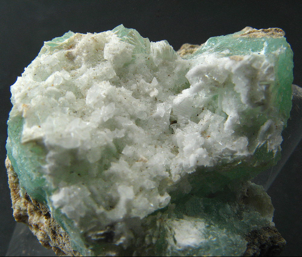 Hydrozincite Over Tarbuttite