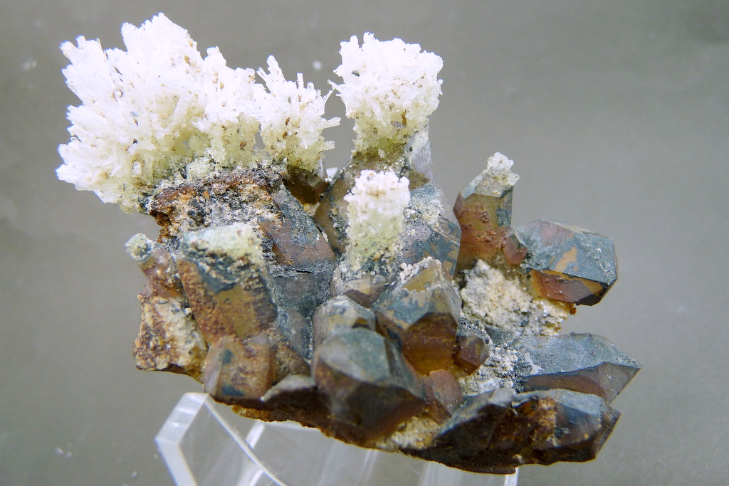 Hyalite On Quartz