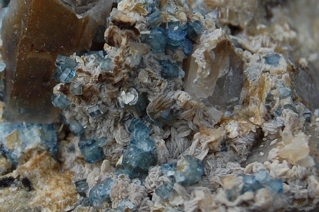 Fluorapatite