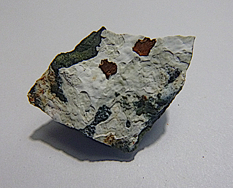 Pyroaurite