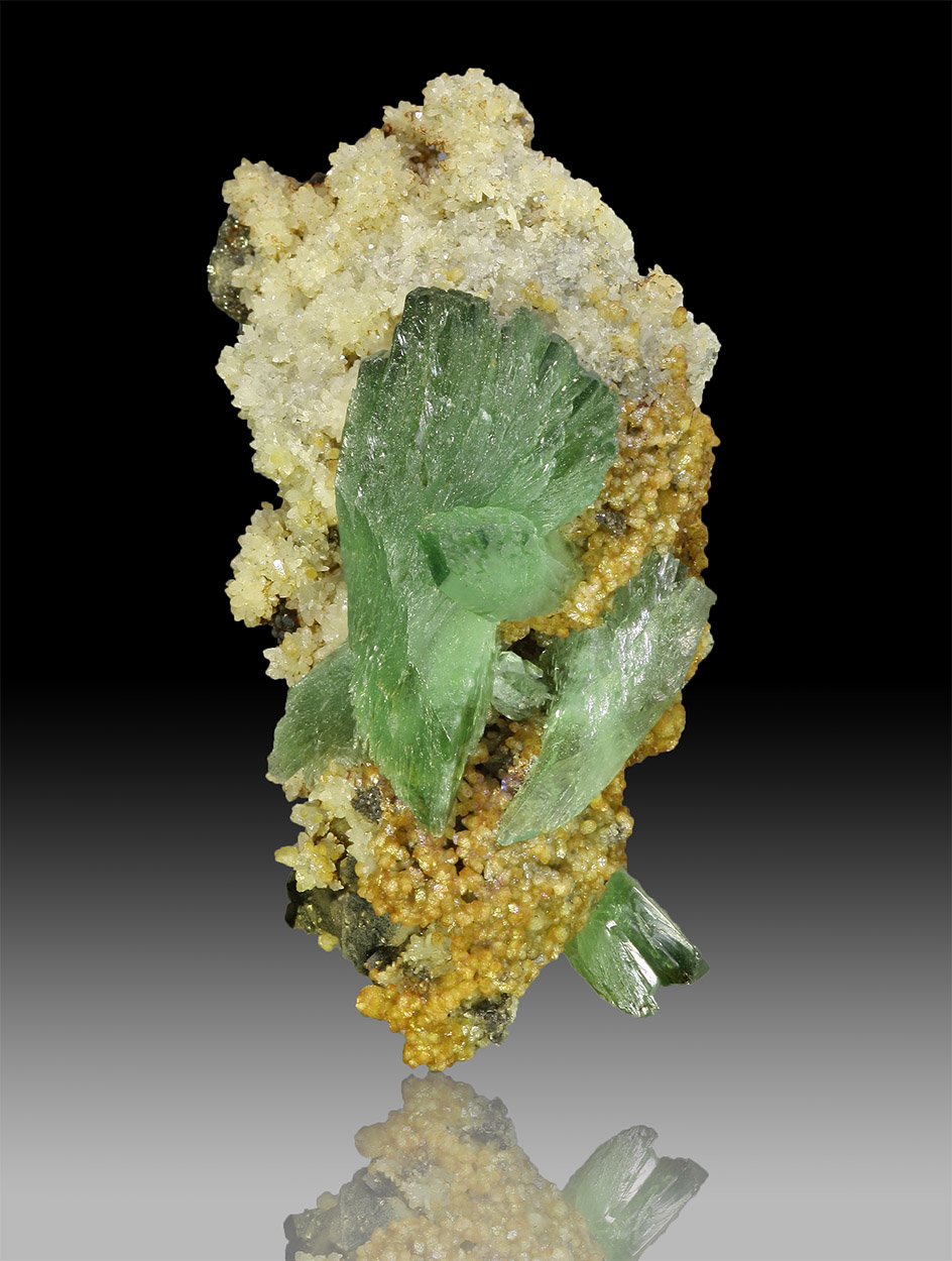 Ludlamite Pyrite Quartz & Siderite