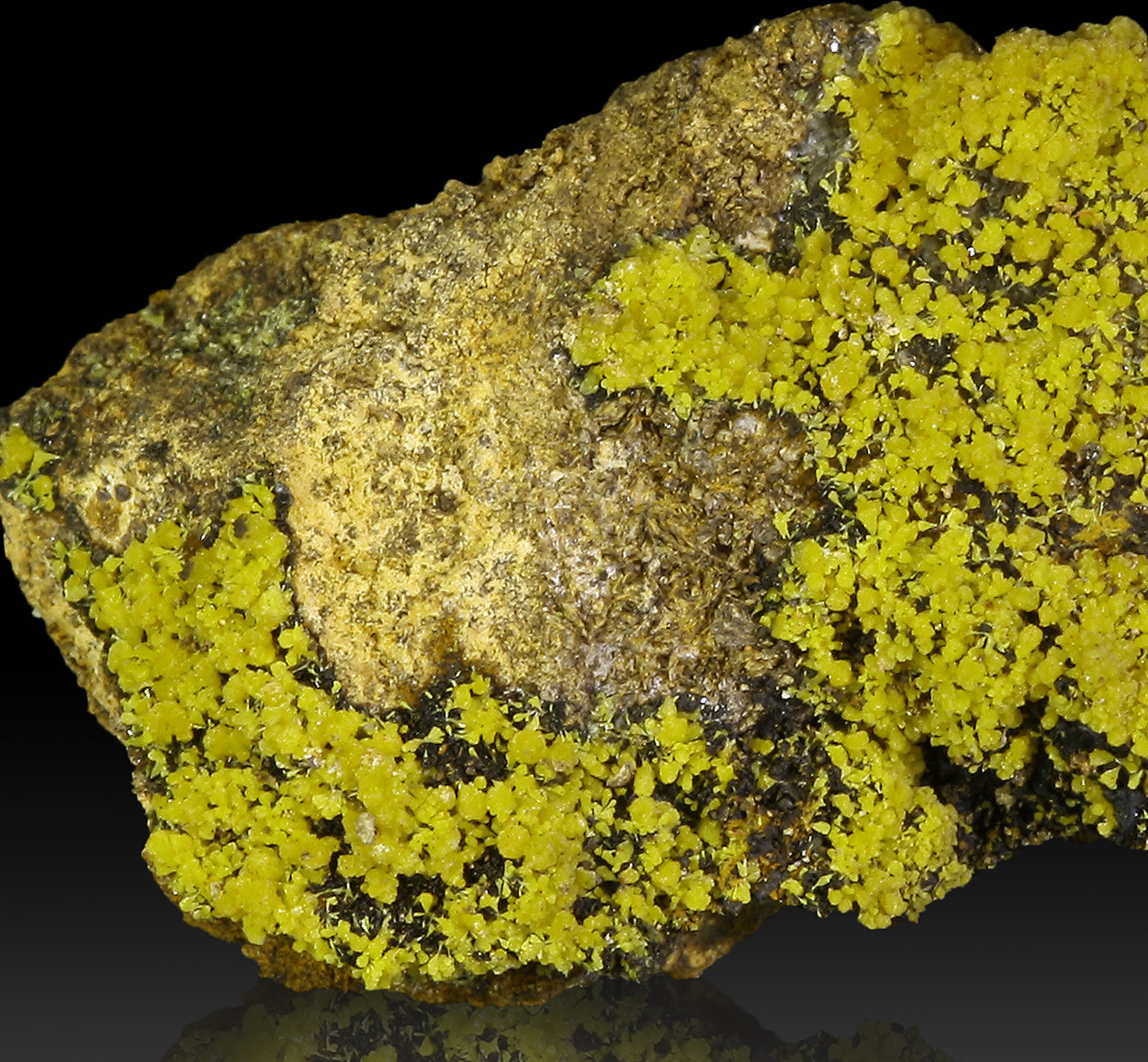 Mimetite & Cerussite