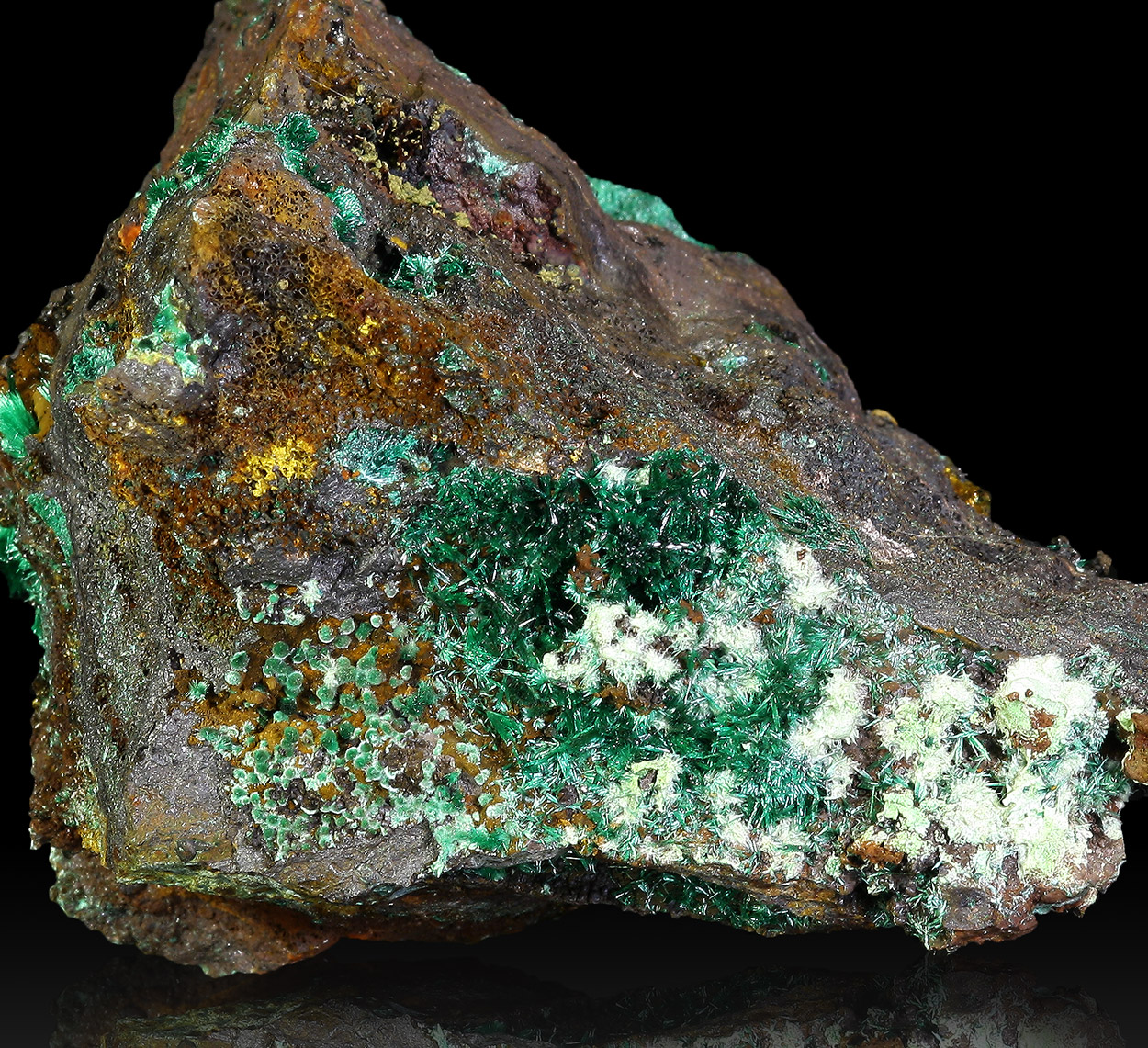 Agardite Malachite & Brochantite