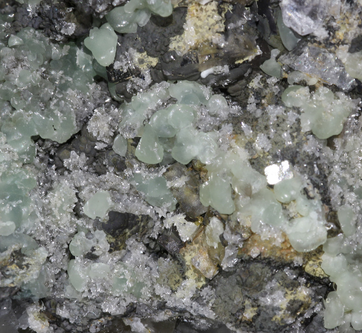 Cuprian Smithsonite & Fluorite