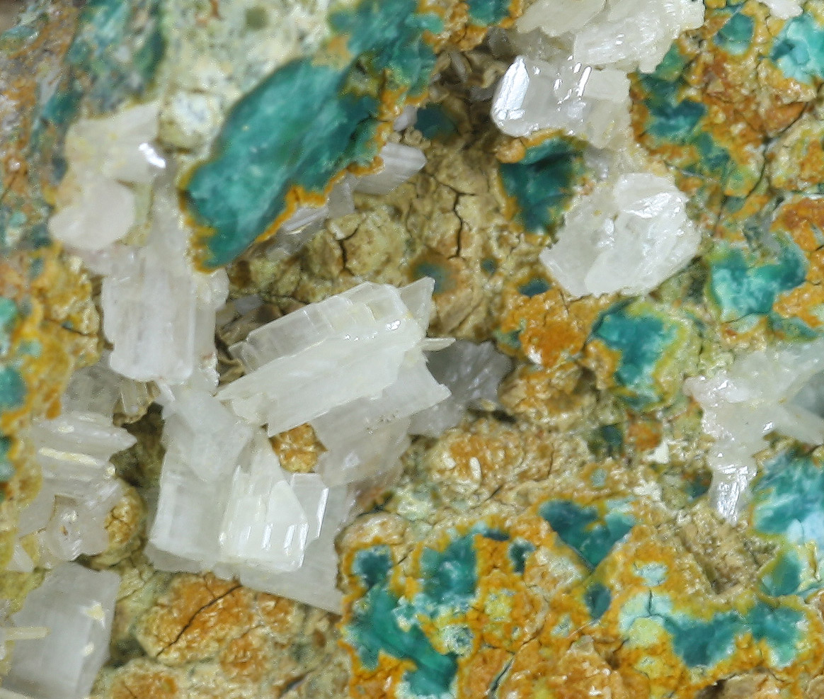 Cerussite & Brochantite