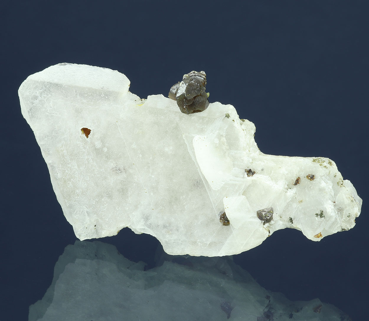 Sphalerite On Calcite