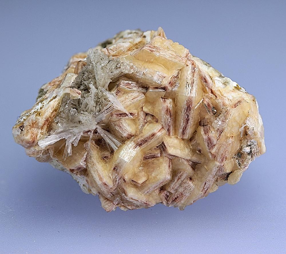 Gmelinite & Natrolite