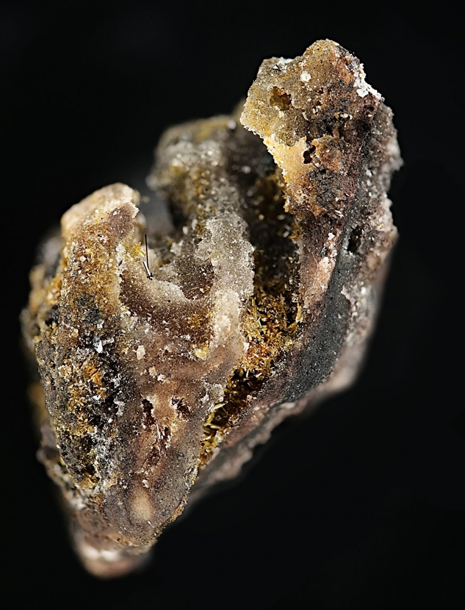 Enstatite Pseudobrookite